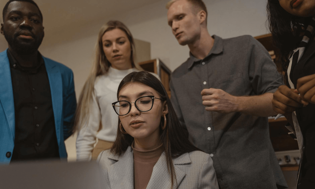 UI设计方案快速交付：AI生成PPT（博思AIPPT）演示总结实战！